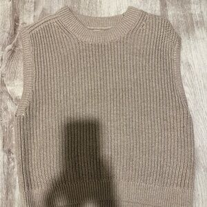 Abercrombie & Fitch Brown Crewneck Sweater Vest